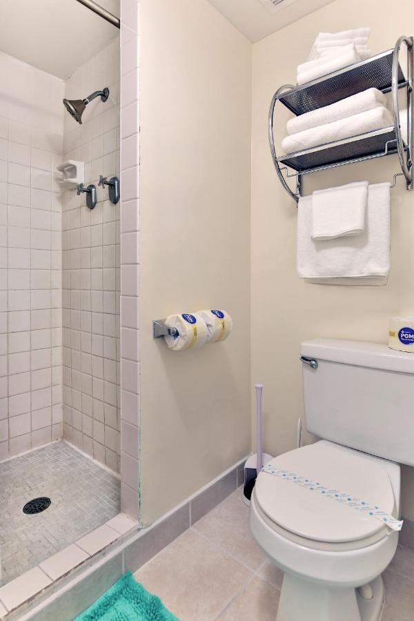 הונולולו City View Studio With Pool Access In Aloha Surf! מראה חיצוני תמונה
